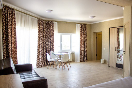 Отель "Sunrise Hotel"